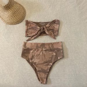 Acacia Dakota Camo Set